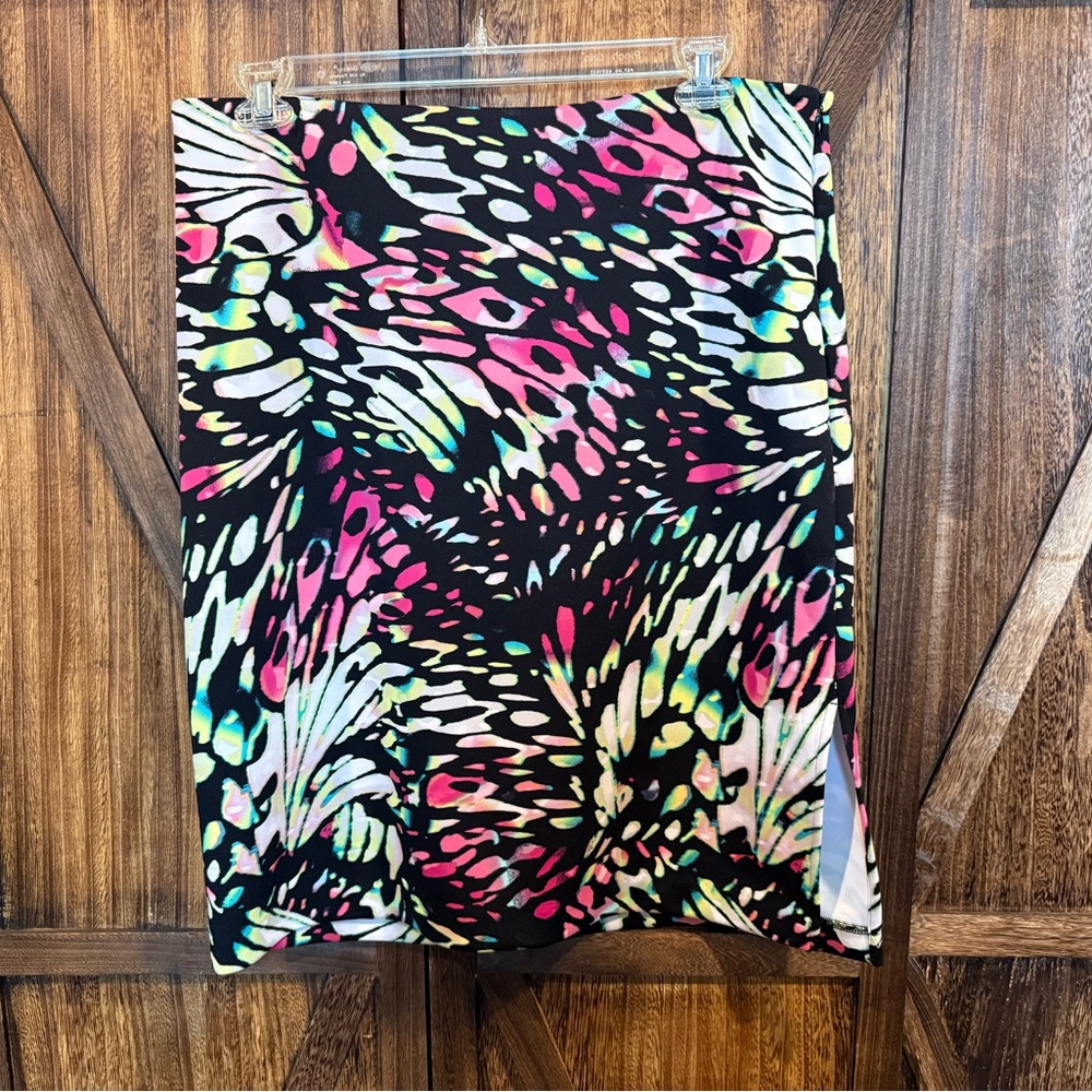 Worthington Vibrant Pink and Black Skirt - Size XL